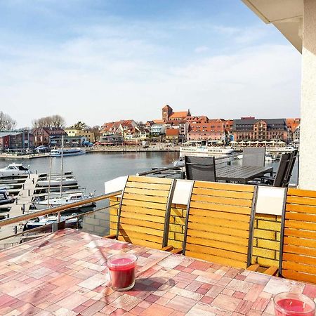 Traumfaengerloge -Hafenresidenz Appartement Waren  Buitenkant foto