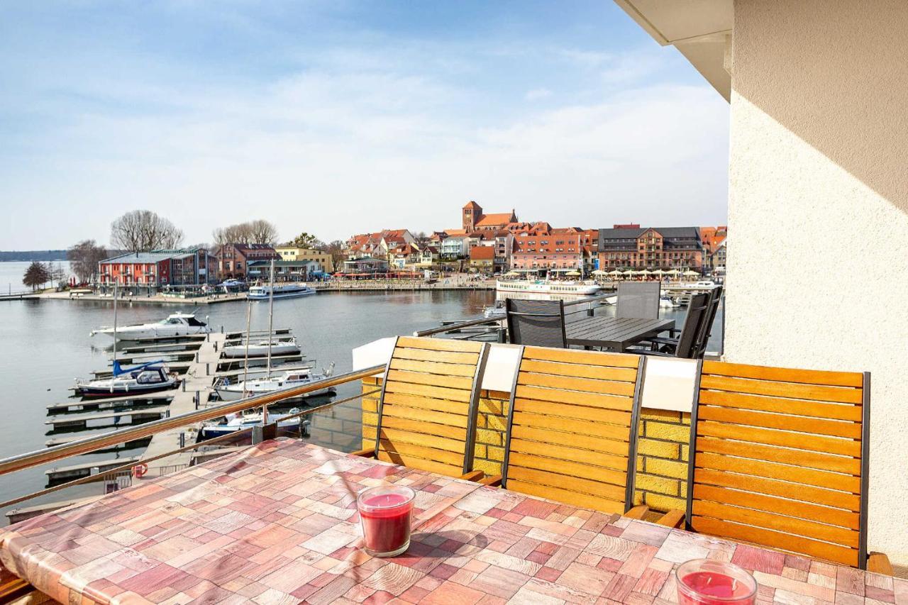 Traumfaengerloge -Hafenresidenz Appartement Waren  Buitenkant foto