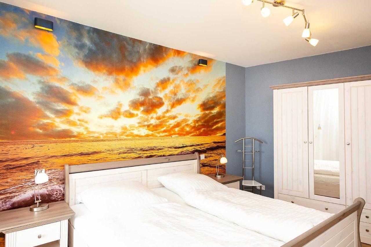 Traumfaengerloge -Hafenresidenz Appartement Waren  Buitenkant foto