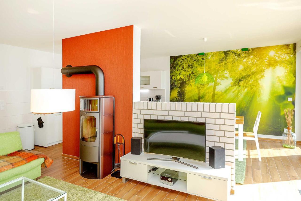 Traumfaengerloge -Hafenresidenz Appartement Waren  Buitenkant foto